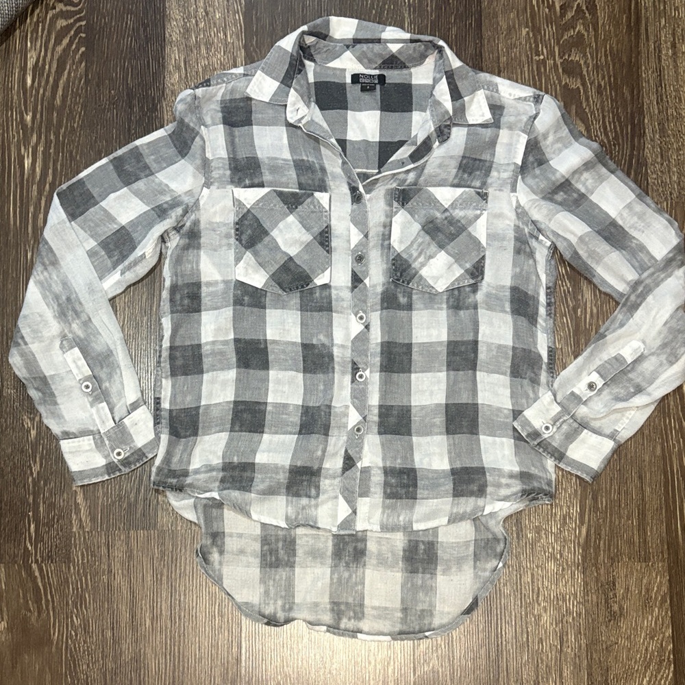 Nollie Black, gray  & White Plaid Button-Up Shirt | Size Small